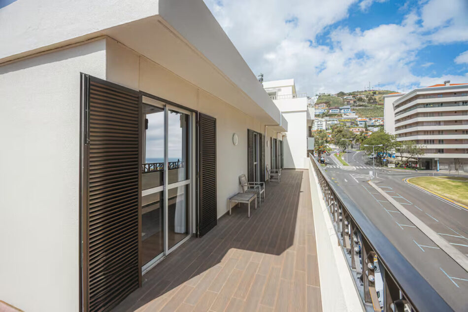 Portola Penthouse 50