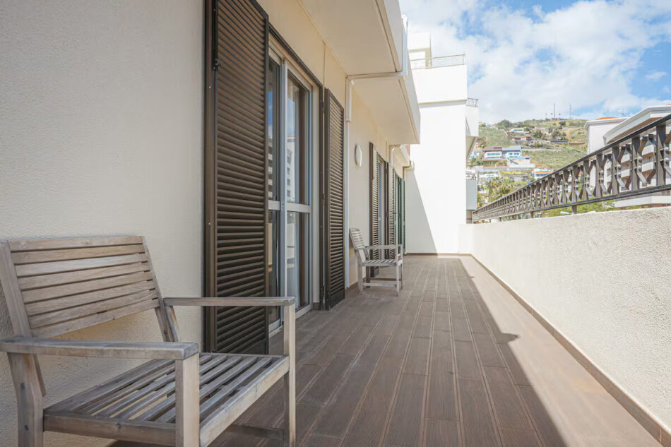 Portola Penthouse 51