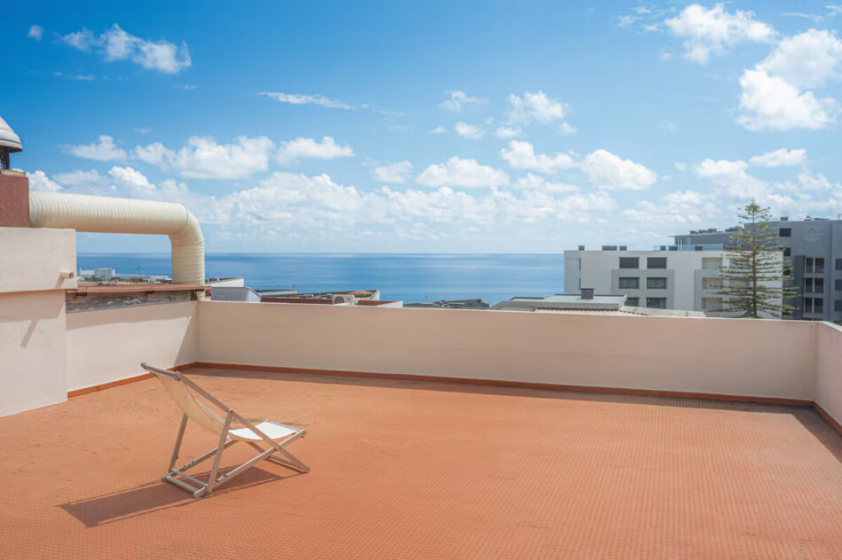Portola Penthouse 52