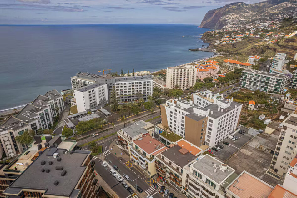 Portola Penthouse 57
