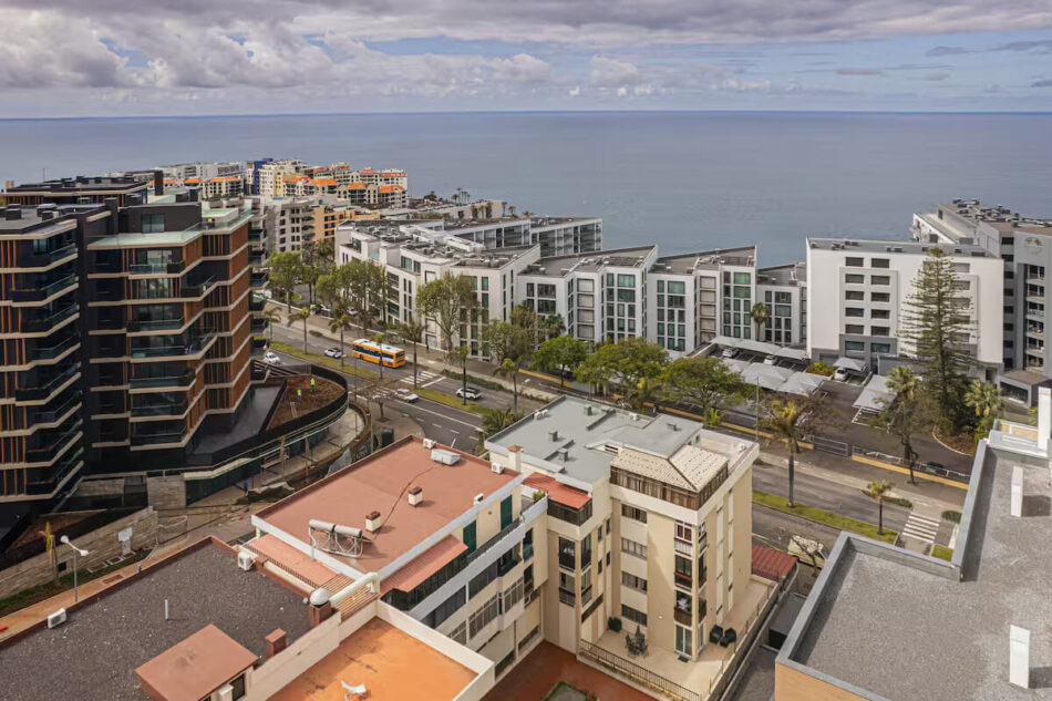 Portola Penthouse 61